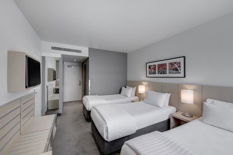 Travelodge Hotel Melbourne Docklands - Accommodation Australia 3