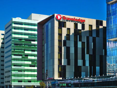Travelodge Hotel Melbourne Docklands - Accommodation Australia 4
