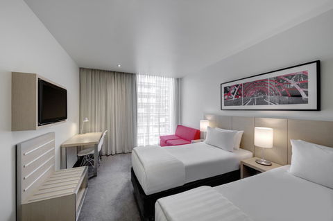 Travelodge Hotel Melbourne Docklands - Accommodation Australia 2