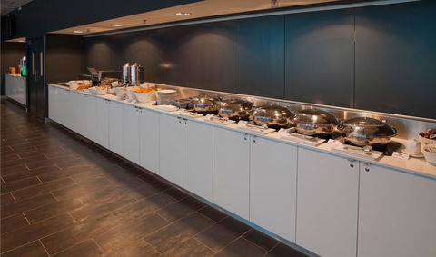 Travelodge Hotel Melbourne Docklands - Accommodation Australia 12