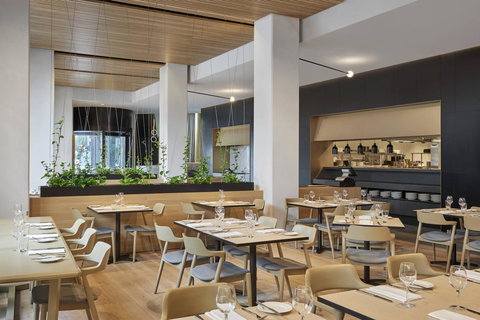 Vibe Hotel Melbourne Docklands - Accommodation Australia 35