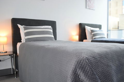 Executive Stay Little Collins Street - Local Tourism 6