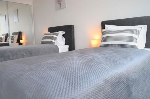 Executive Stay Little Collins Street - Local Tourism 5
