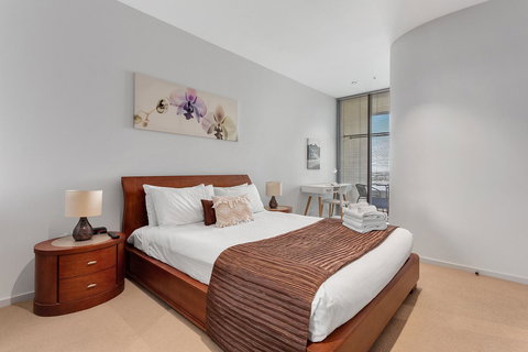 Docklands Private Collection - NEWQUAY - Accommodation Australia 3