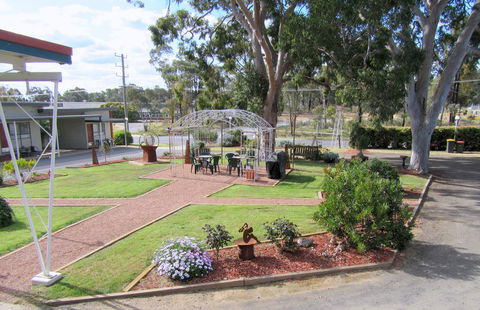 The Highlander Motel - 24HR Check In - Australia Shopping 6