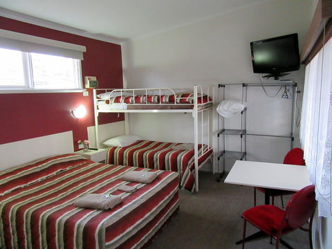 The Highlander Motel - 24HR Check In - Australia Shopping 17