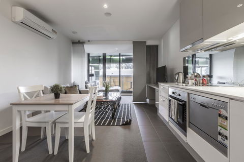 Rose Lane Serviced Apartment - Local Tourism 14