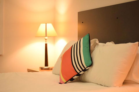 CROWN CENTRAL BUSINESS DISTRICT MOTEL - NO UNDER 18s - Accommodation Australia 34