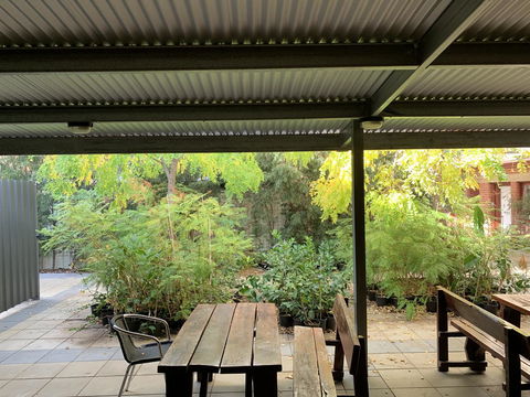 CROWN CENTRAL BUSINESS DISTRICT MOTEL - NO UNDER 18s - Accommodation Australia 1