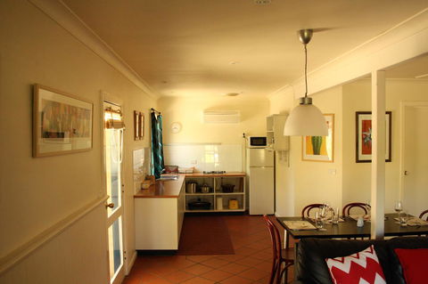 Merrimeet Cottages - Accommodation Australia 28