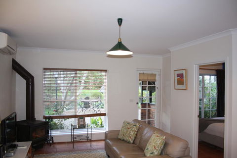 Merrimeet Cottages - Accommodation Australia 40