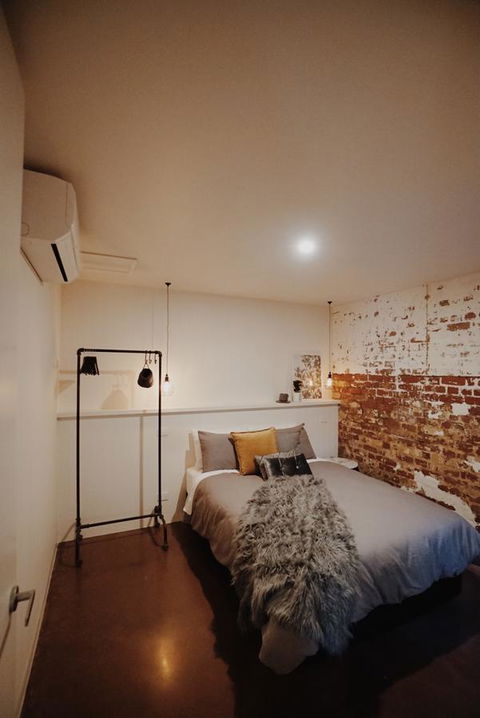 THE WAREHOUSE APARTMENTS - Accommodation Australia 6