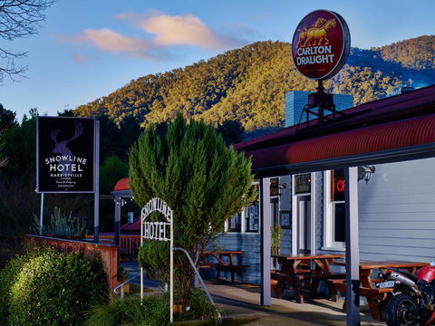 The Harrietville Snowline Hotel - Accommodation Australia 0