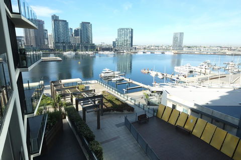 ACD Apartments - Accommodation Australia 12