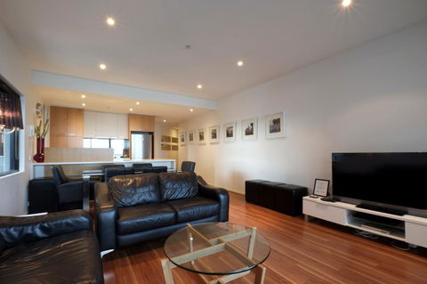 ACD Apartments - Accommodation Australia 38