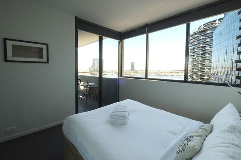 ACD Apartments - Accommodation Australia 18