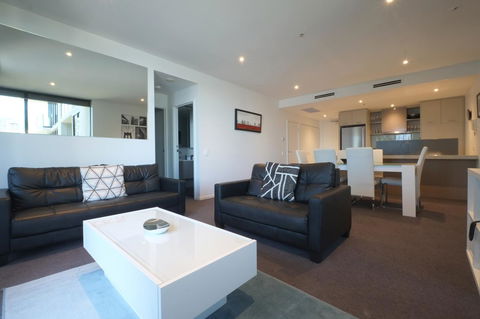 ACD Apartments - Accommodation Australia 21