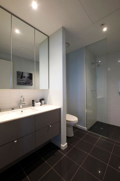 ACD Apartments - Accommodation Australia 16