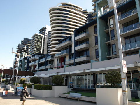 ACD Apartments - Accommodation Australia 44