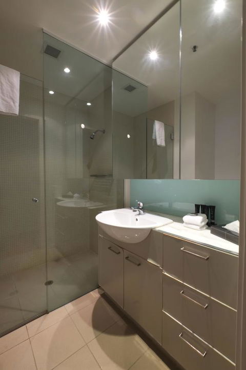 ACD Apartments - Accommodation Australia 2