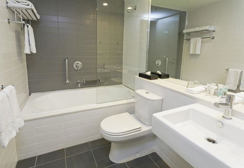 Causeway 353 Hotel - Accommodation Australia 28