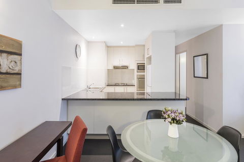 Riverside Apartments Melbourne (formerly Best Western Riverside Apartments) - Local Tourism 23