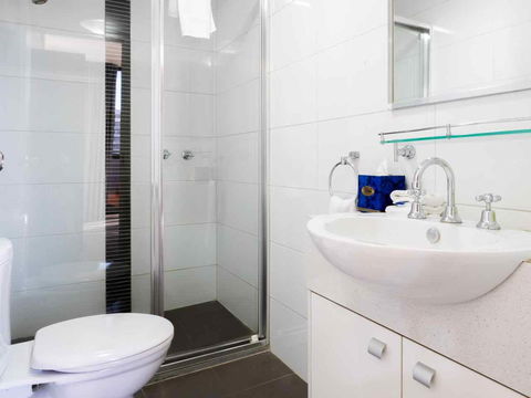Riverside Apartments Melbourne (formerly Best Western Riverside Apartments) - Local Tourism 10
