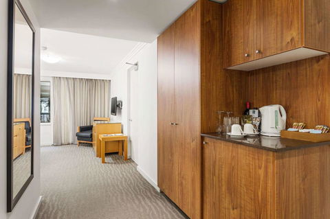 Quality Hotel Bayside Geelong - Australia Shopping 20