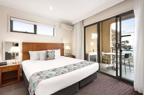 Quality Hotel Bayside Geelong - Australia Shopping 3