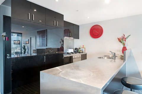 Docklands Executive Apartments - Melbourne - Accommodation Australia 21