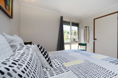 Uptown Frankston - Accommodation Australia 5