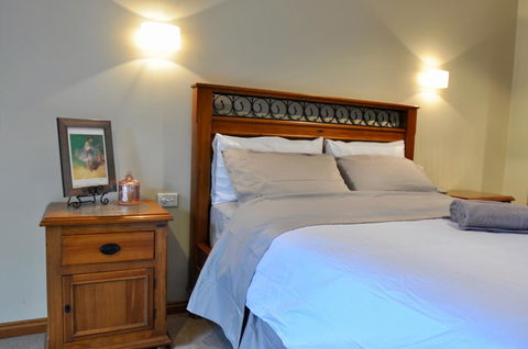 Crimea Retreat - Accommodation Australia 7