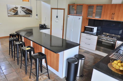 Crimea Retreat - Accommodation Australia 12