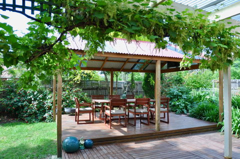 Crimea Retreat - Accommodation Australia 14