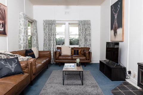 The Orchard House - Accommodation Australia 11