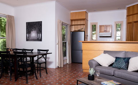 The Orchard House - Accommodation Australia 13