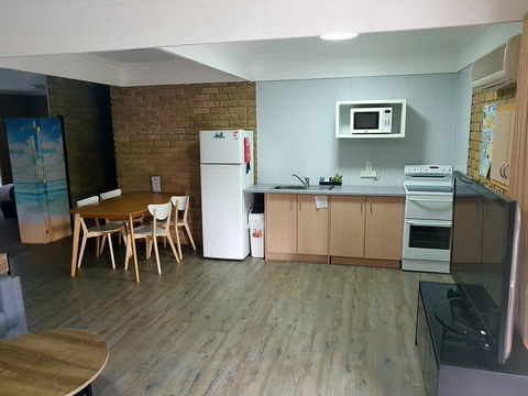 Tropicana Motor Inn - Local Tourism 32