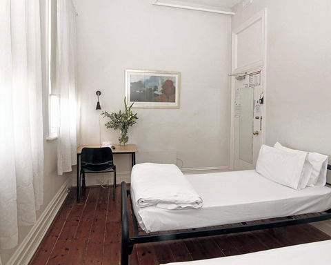 Hotel Claremont Guest House - Accommodation Australia 11