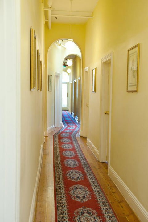 Hotel Claremont Guest House - Accommodation Australia 2