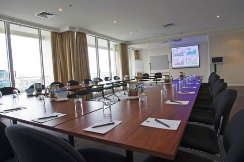 Clarion Suites Gateway - Local Tourism 26