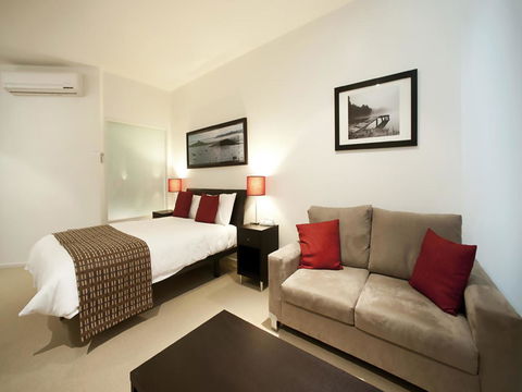 The Waves Apartments - Local Tourism 13