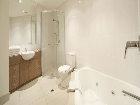 The Waves Apartments - Local Tourism 25