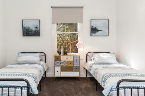 Central Bendigo Cottage, Walk To Everywhere!! - Accommodation Australia 6