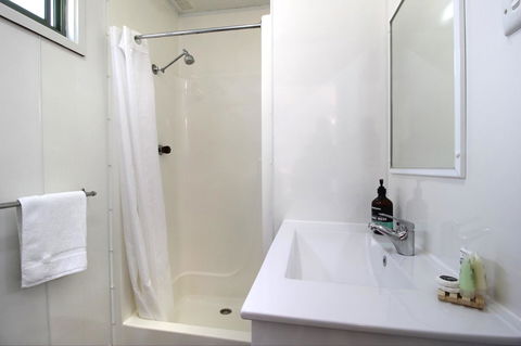 Kanasta Caravan Park - Accommodation Australia 24