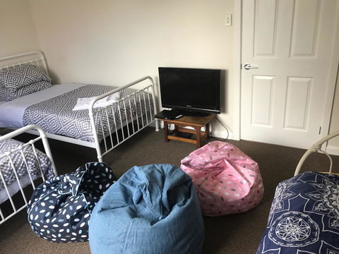 The Hill House - Accommodation Australia 6