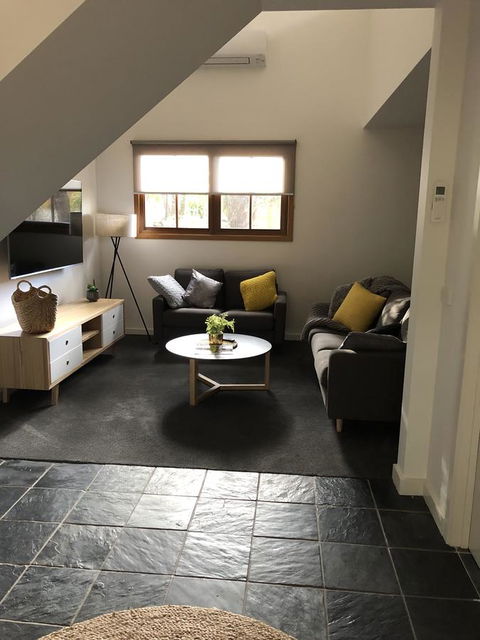 Lothlorien - Accommodation Australia 6