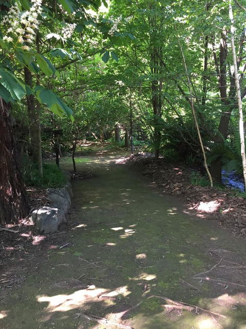 Lothlorien - Accommodation Australia 14