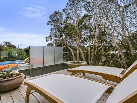 Lansdowne Villa - With Swimming Pool - Accommodation Australia 10
