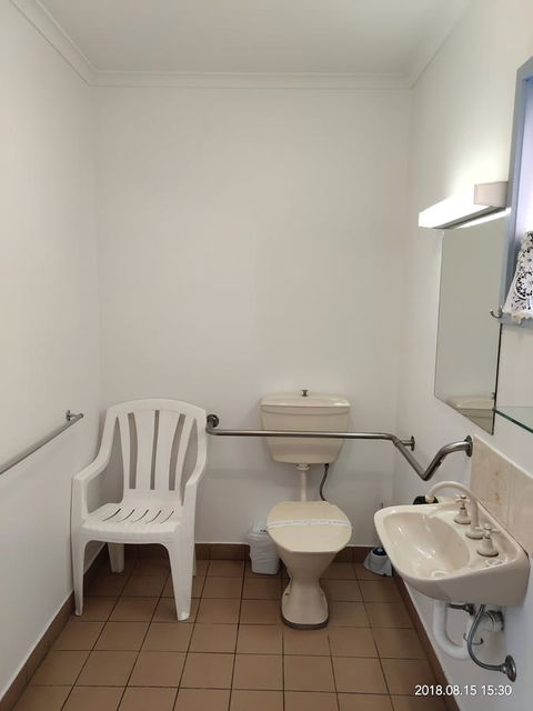 Coachman Motel And Holiday Units - Local Tourism 25