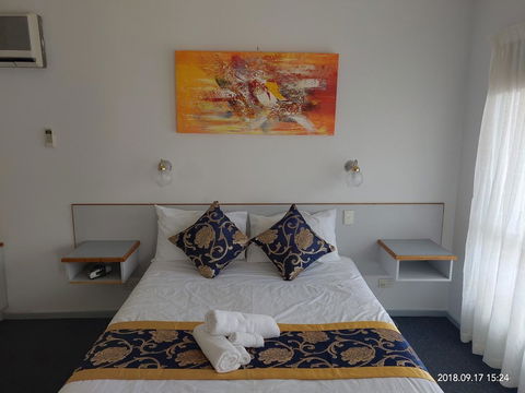 Coachman Motel And Holiday Units - Local Tourism 28